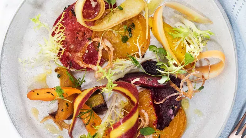 Salade de betteraves rôties et de carottes à l'ancienne